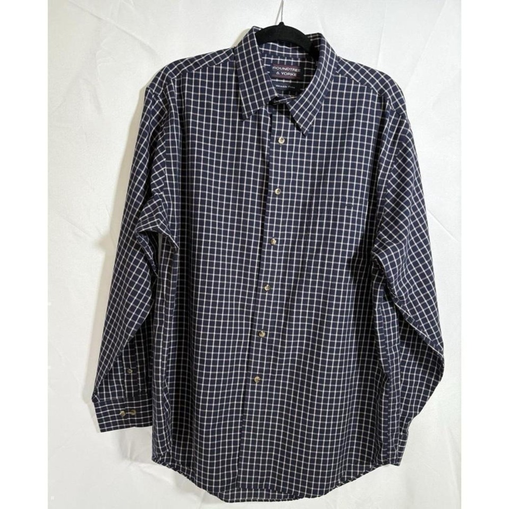 'Roundtree & Yorke Shirt Size L Long Sleeve‎ Wrinkle Free Button Up